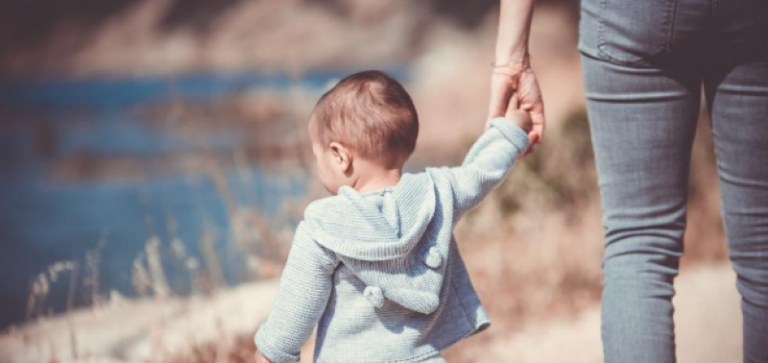 Estas Son Las Ayudas Que Puedes Solicitar Si Eres Madre Soltera – LZRNN